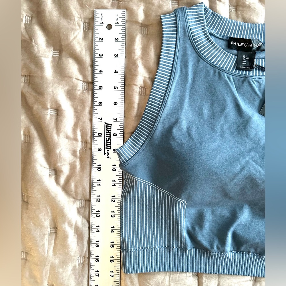 Bailey 44 Sport Blue Workout Yoga Set Size Large
NWT - Picture 7 of 12